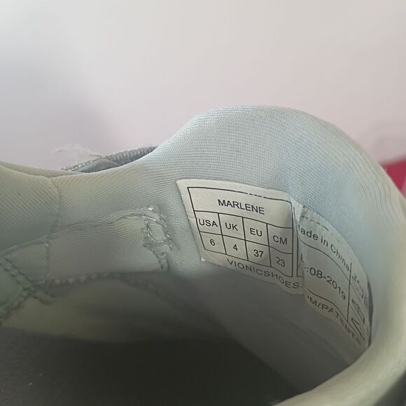 Vionic Woman's SZ 6 Pro  Marlene Adjustable Strap Sneaker, Gray/Purple - Picture 3 of 8